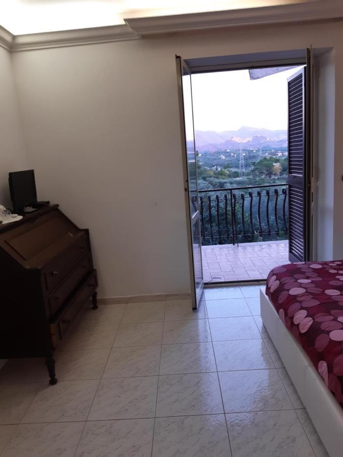 La Casa Tra Gli Ulivi Di Fonte Nuova 2 Villa Mentana ภายนอก รูปภาพ